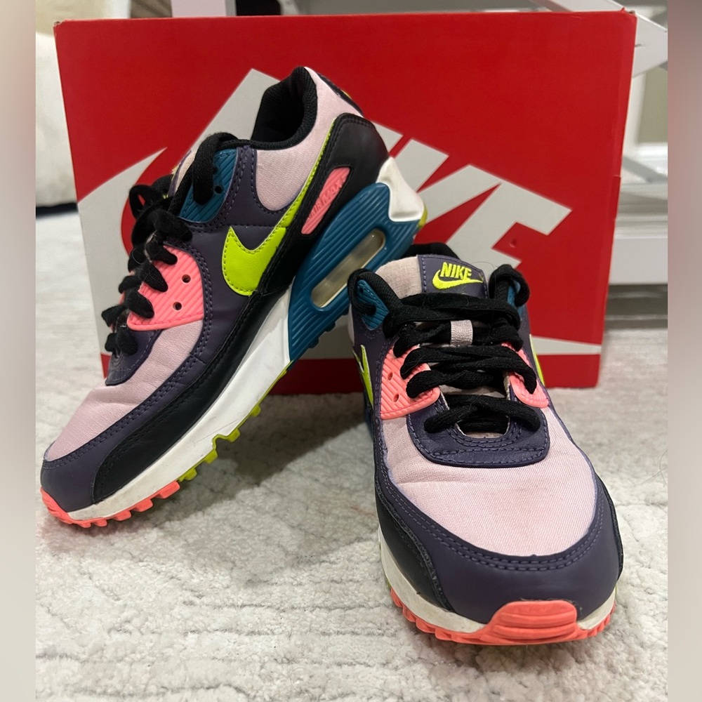 Women Nike Air Max 90 'Dark Raisin Cyber' CV8819-500 Size 8